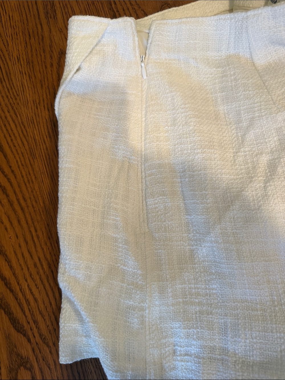 White Women's High-Waist Textured Linen Shorts (Side Zip) - Picture 4 of 4